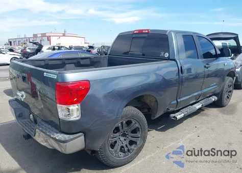2010 Toyota Tundra Grade 5.7L V8 z USA, uszkodzony, nr VIN 5TFRY5F16AX084427